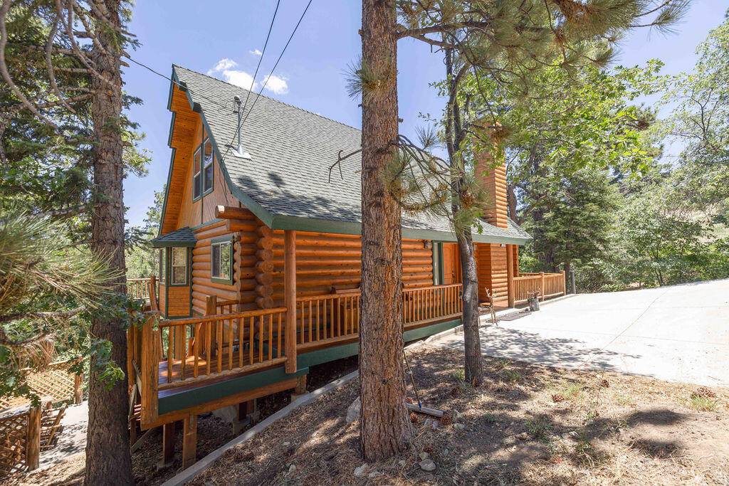 Big Bear Lake, CA 92315,1307 Pigeon RD