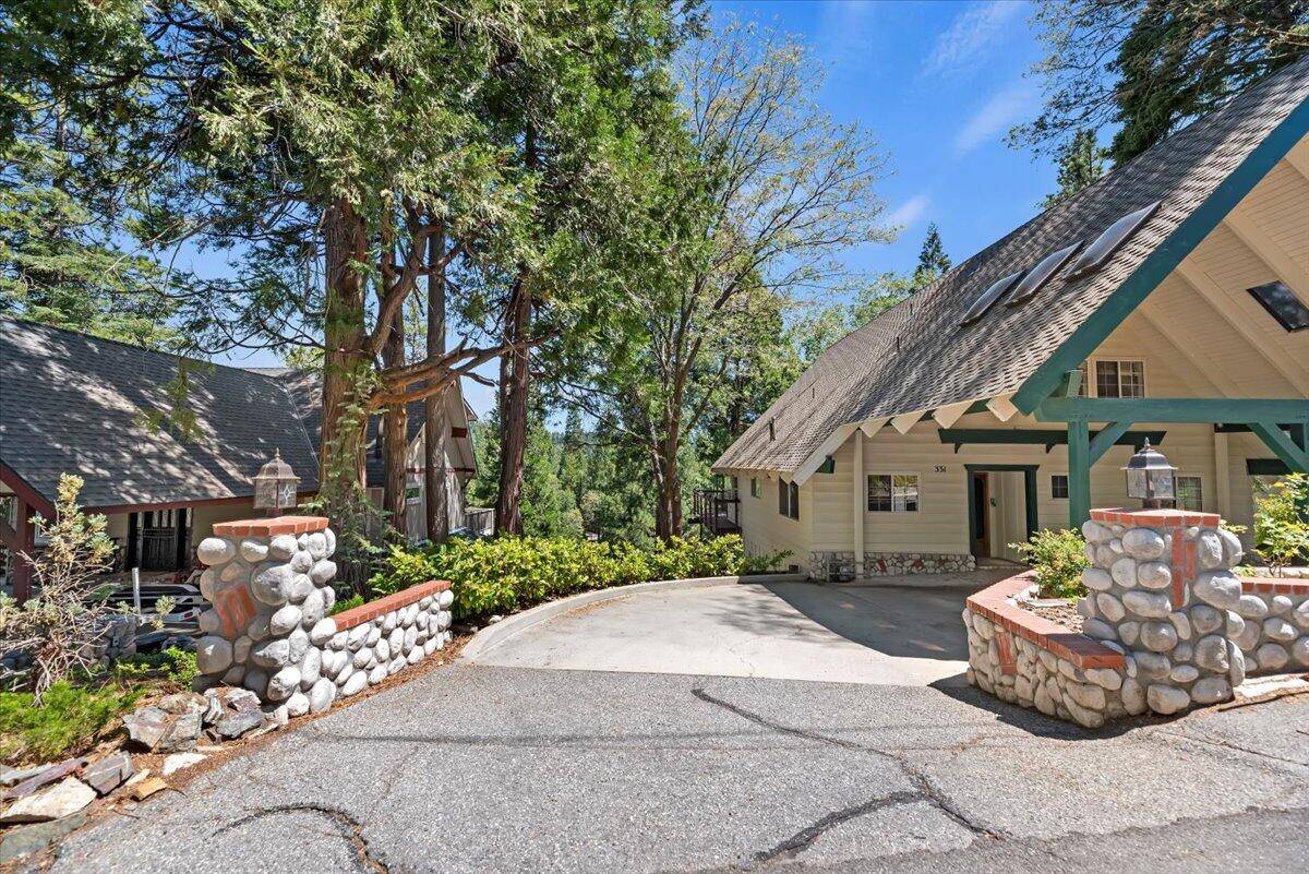Lake Arrowhead, CA 92352,331 Annandale DR