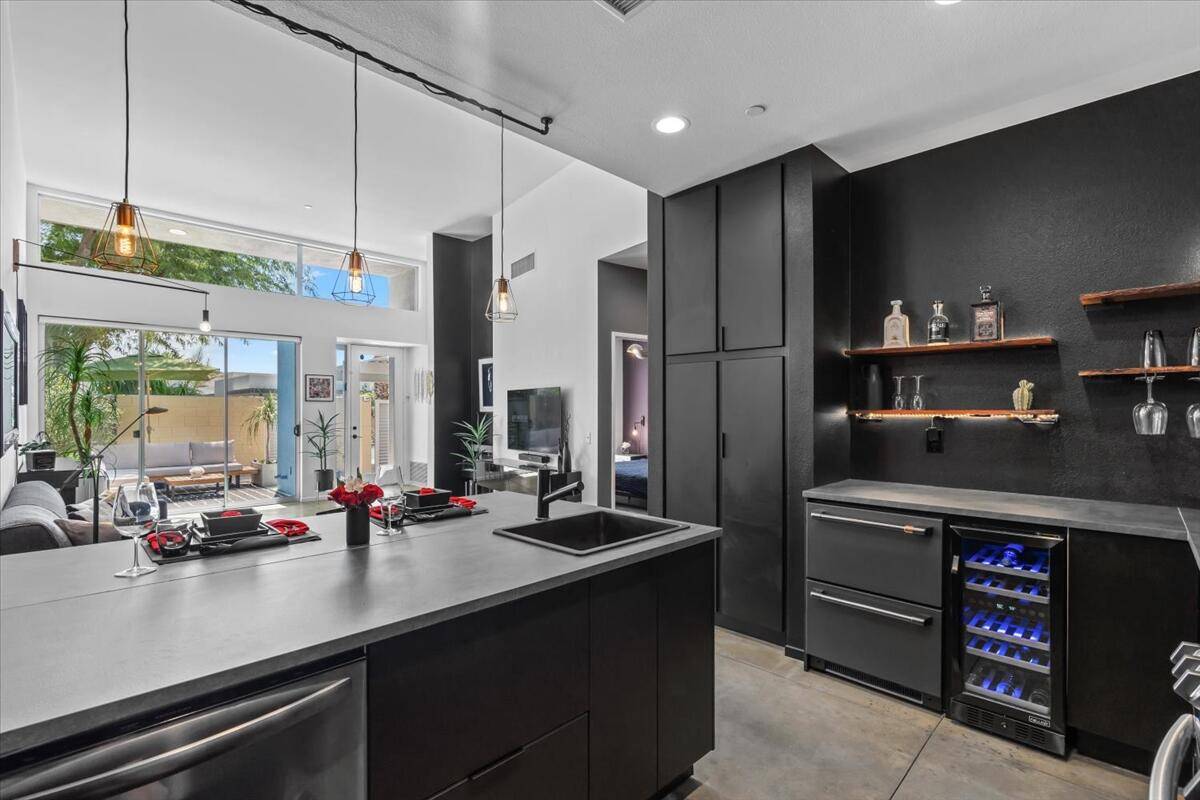 Palm Springs, CA 92262,3617 Quiet Side ST