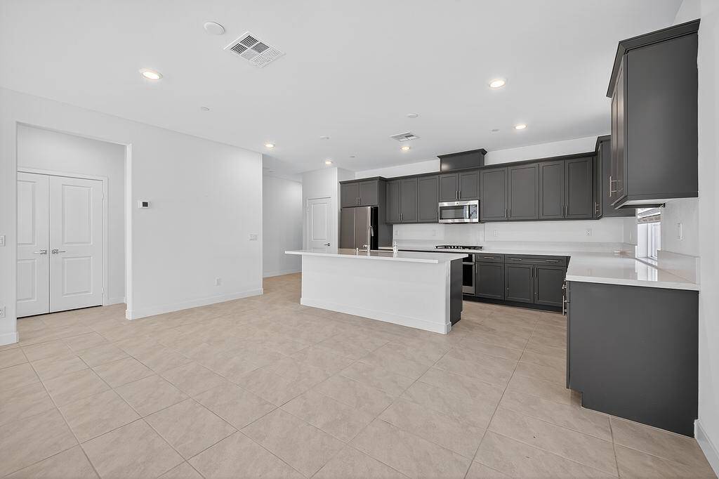 Palm Desert, CA 92211,73514 Cierra ST