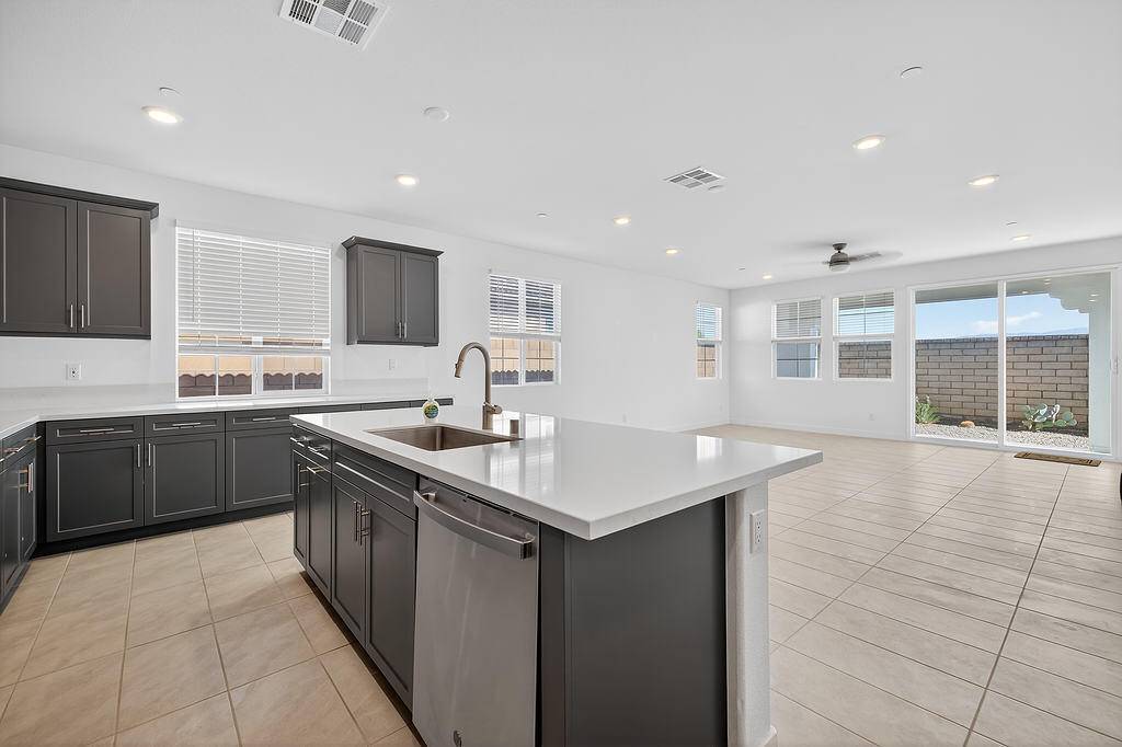 Palm Desert, CA 92211,73514 Cierra ST