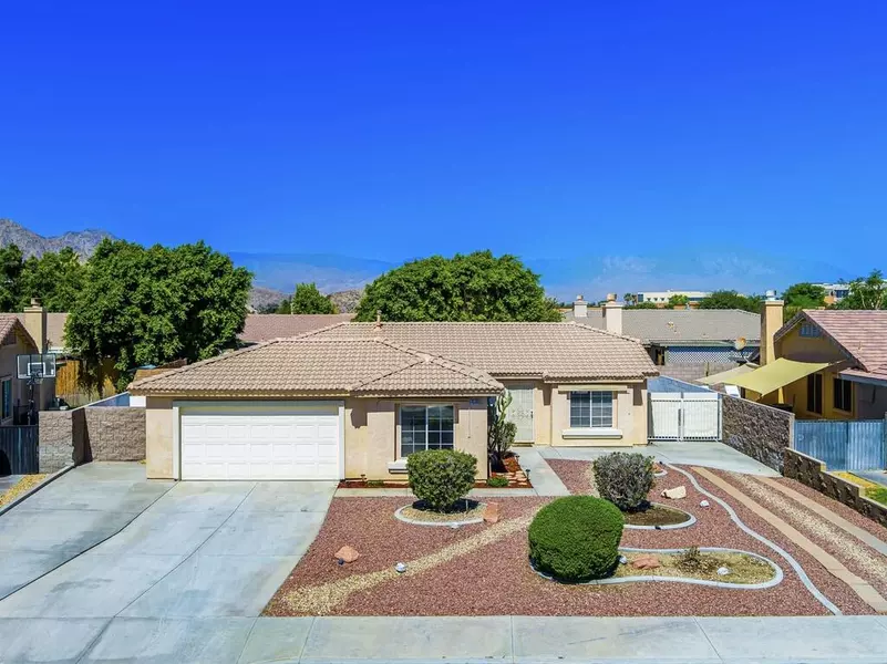 45405 Deerbrook CIR, La Quinta, CA 92253