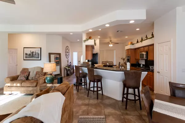 Indio, CA 92201,48305 Pic WAY