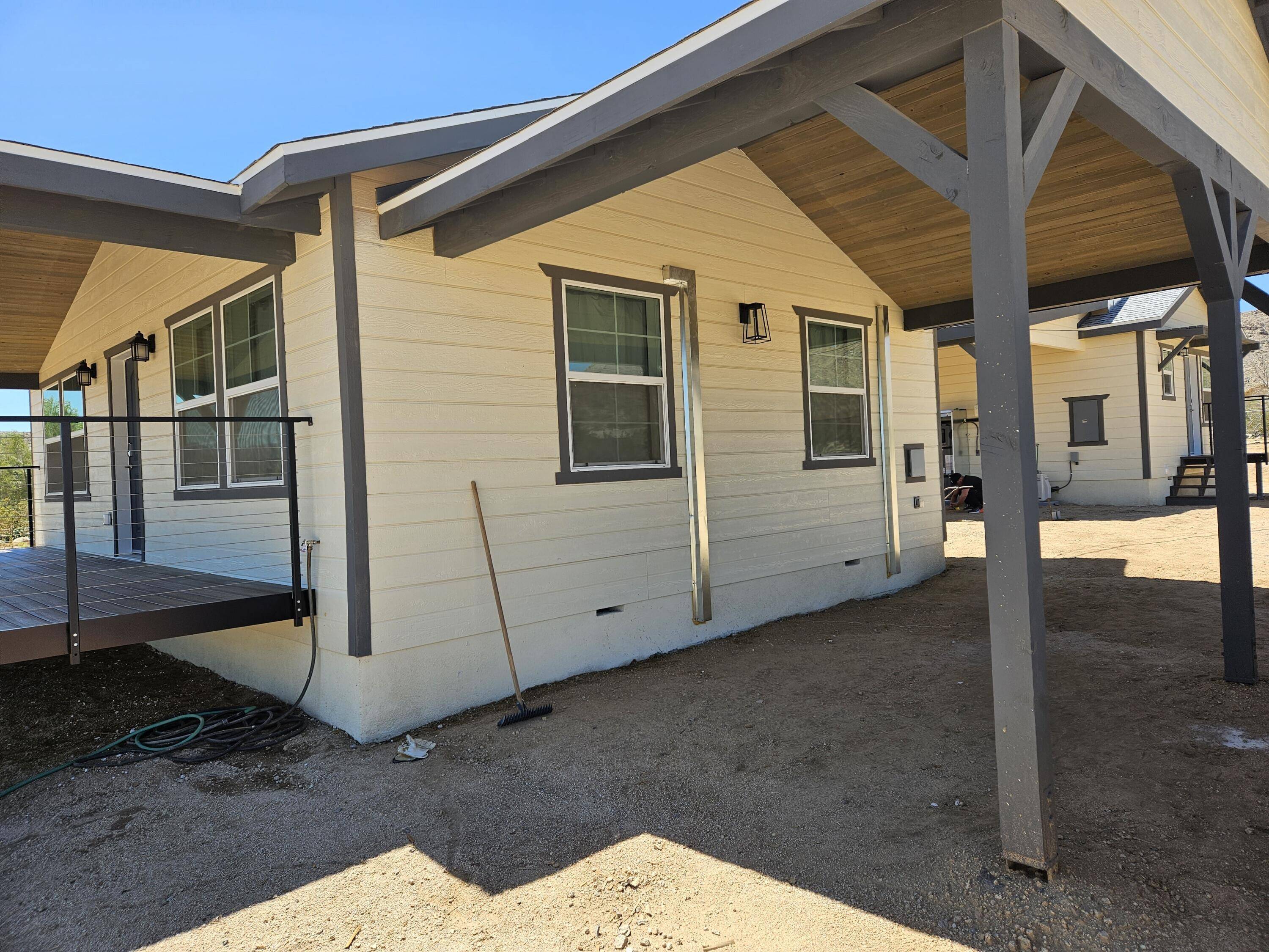 Joshua Tree, CA 92252,4884 Avenida Del Sol