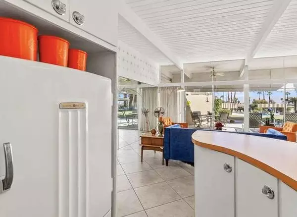 Palm Desert, CA 92260,161 Sandpiper ST