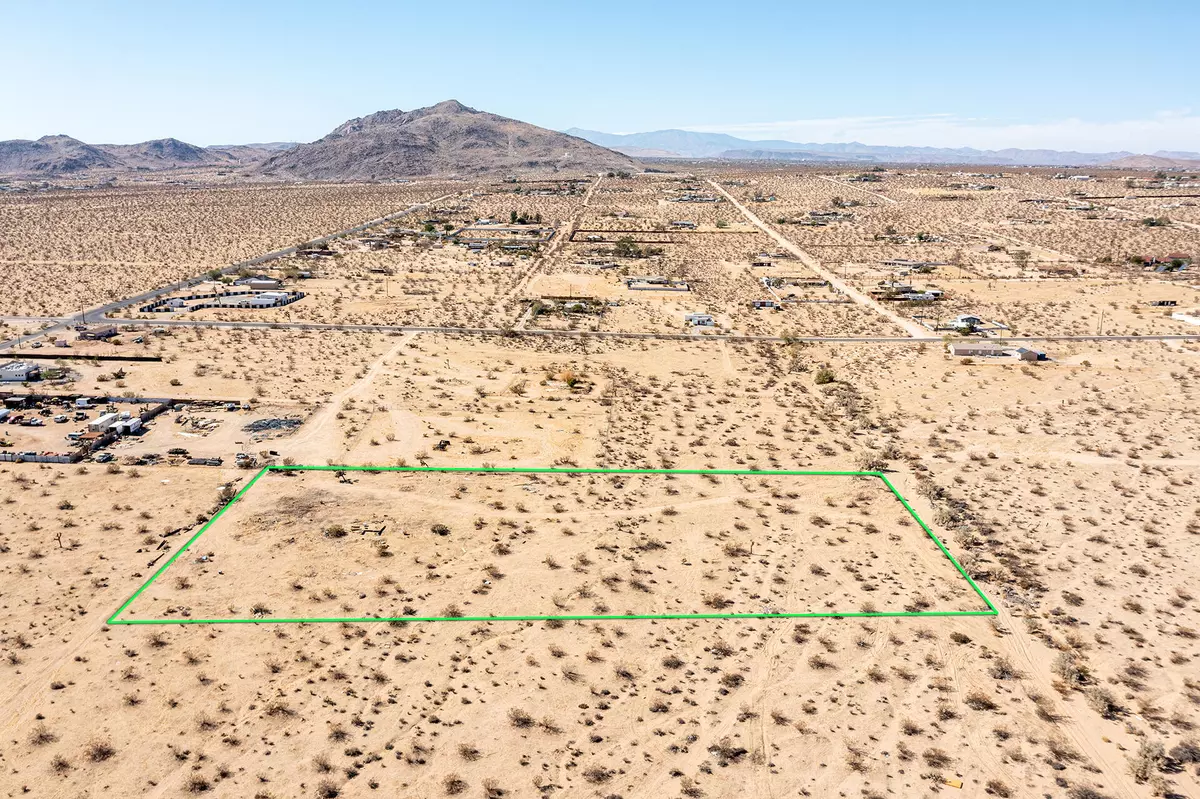 Joshua Tree, CA 92252,62643 Canterbury ST