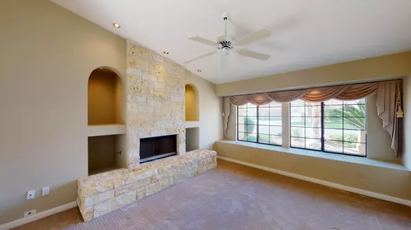 Palm Desert, CA 92260,47230 Golden Bush CT