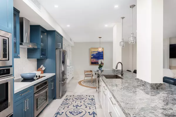 Rancho Mirage, CA 92270,900 Island DR #405
