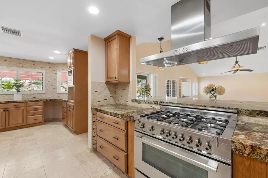 39165 Regency WAY, Palm Desert, CA 92211