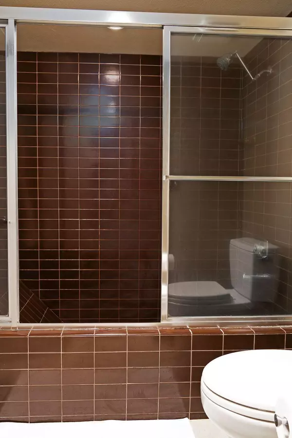 Palm Springs, CA 92262,943 Village Square SQ S