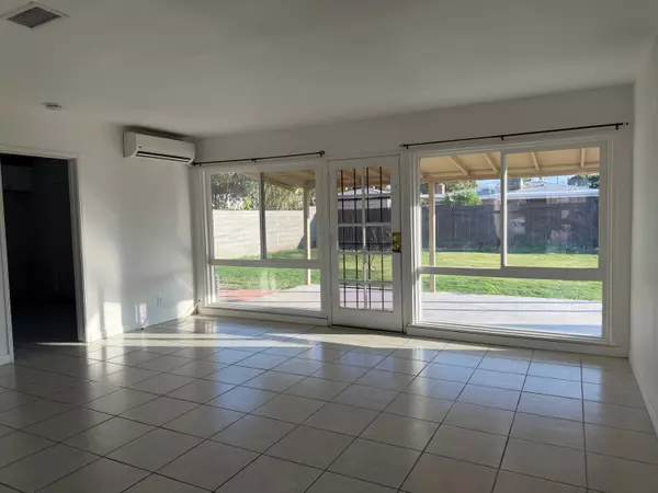 Indio, CA 92201,82077 Santa Rosa AVE