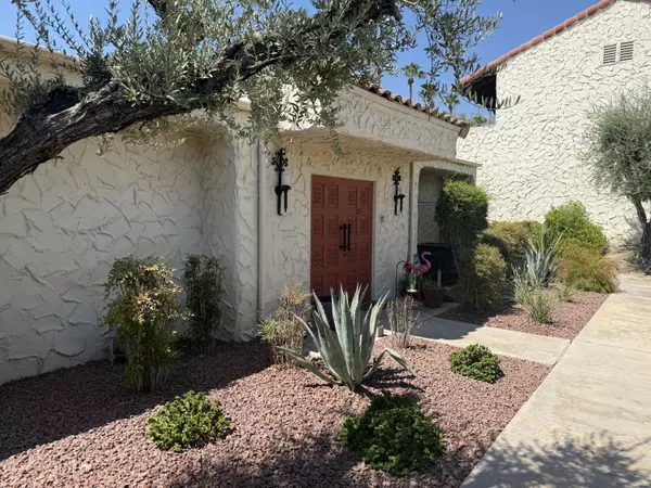 1833 S Araby DR #32, Palm Springs, CA 92264