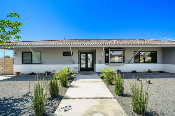 La Quinta, CA 92253,79869 Hummingbird LN