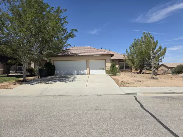 Victorville, CA 92392,13290 Via Robles CIR