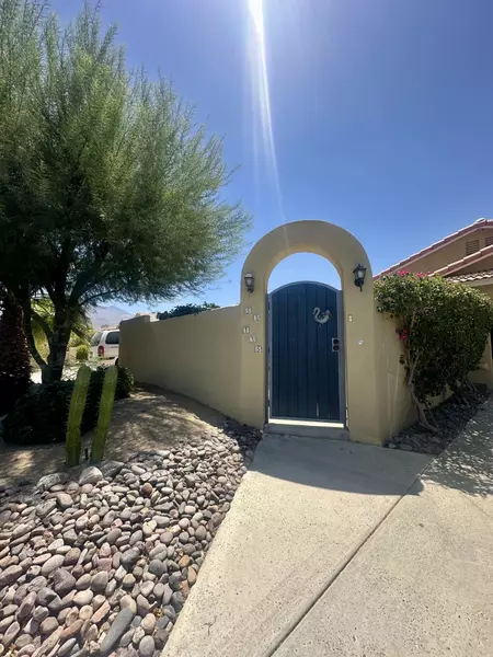 53135 Avenida Obregon, La Quinta, CA 92253