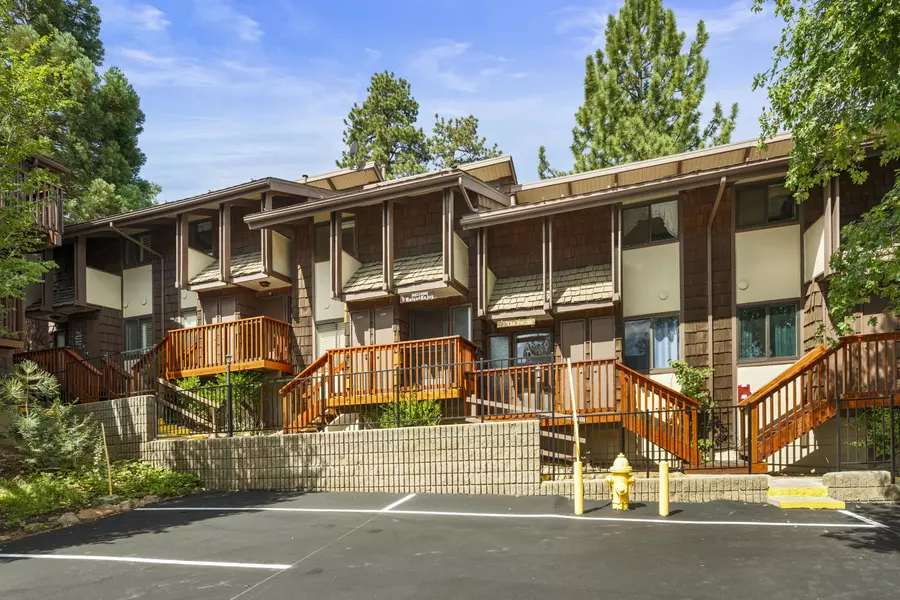 861 Thrush DR #13, Big Bear Lake, CA 92315