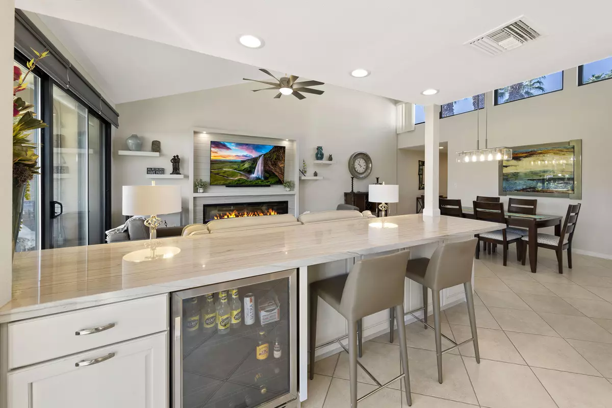 Palm Desert, CA 92260,220 Madrid AVE