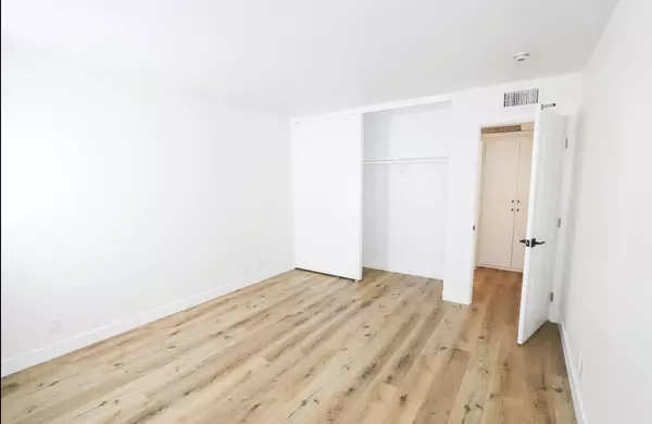 Desert Hot Springs, CA 92240,9647 Spyglass AVE #24