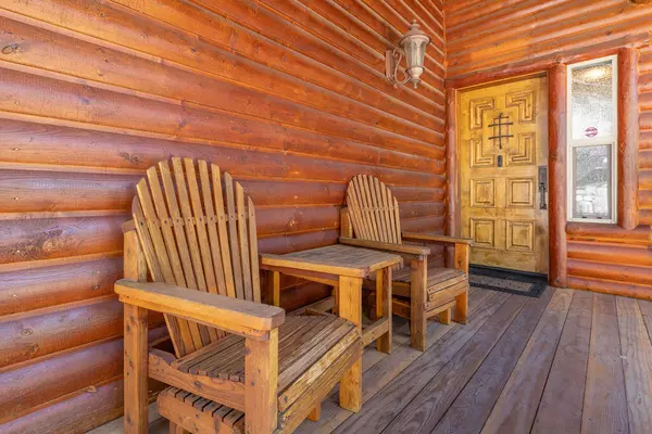 Big Bear Lake, CA 92315,385 Sunrise WAY