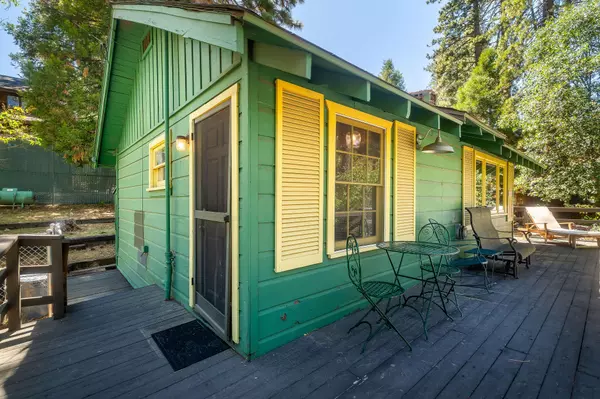 Idyllwild, CA 92549,53685 Country Club DR