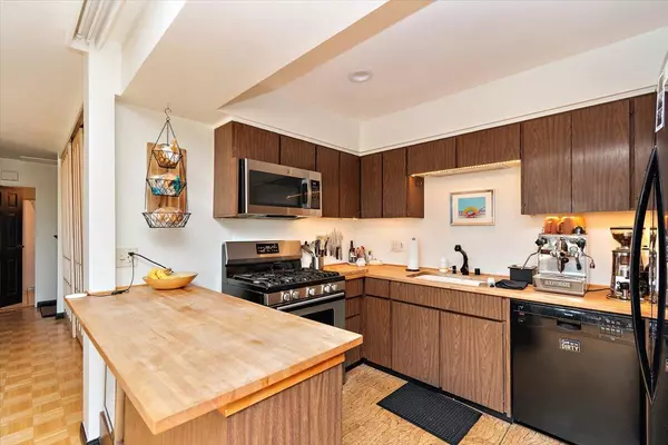 Palm Springs, CA 92264,2112 Southridge DR