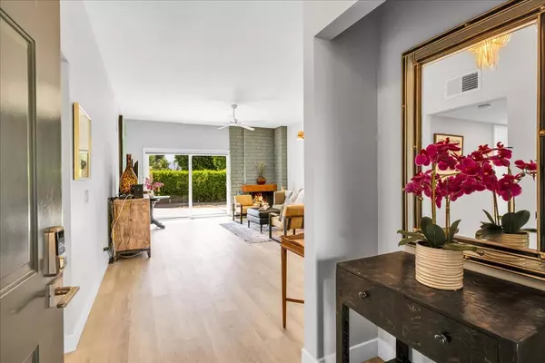 Palm Desert, CA 92260,44289 Venice CT