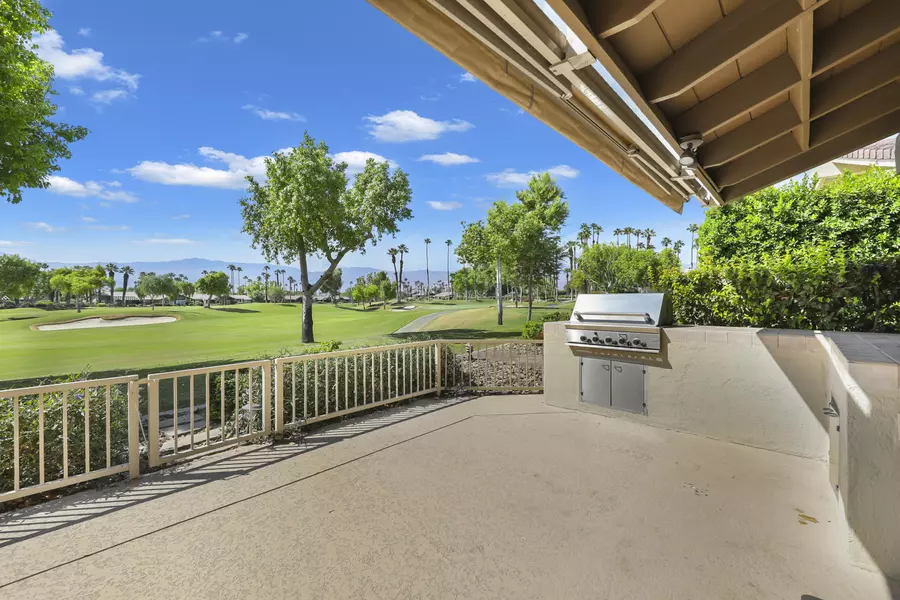 241 Bouquet Canyon DR, Palm Desert, CA 92211