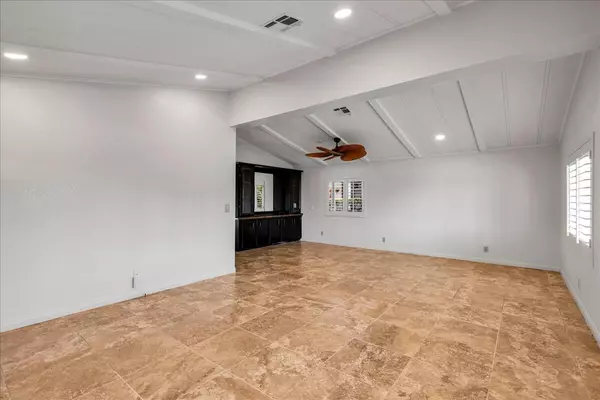 Palm Desert, CA 92260,73450 Country Club DR #75