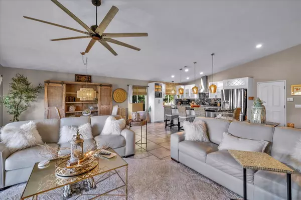 Indio, CA 92201,82570 Delano DR