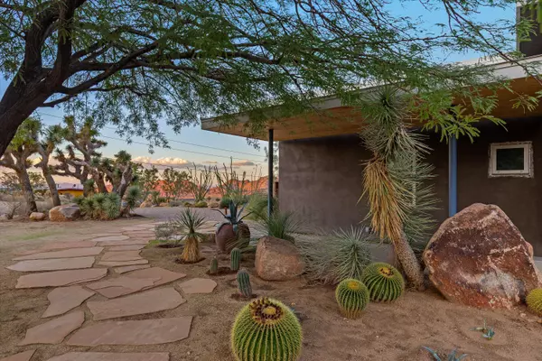 Joshua Tree, CA 92252,8744 Star LN