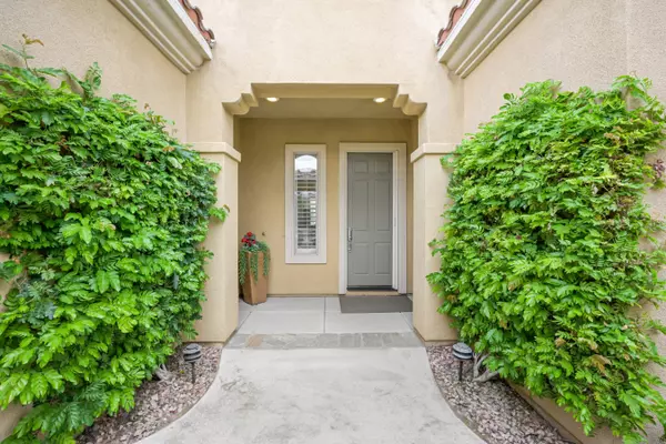 Indio, CA 92203,81520 Camino Los Milagros