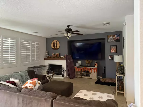 Indio, CA 92203,43625 Campo PL