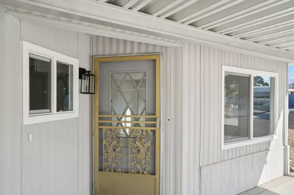 Thousand Palms, CA 92276,32585 Saint Andrews DR