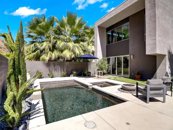 Palm Springs, CA 92264,1135 Iris LN