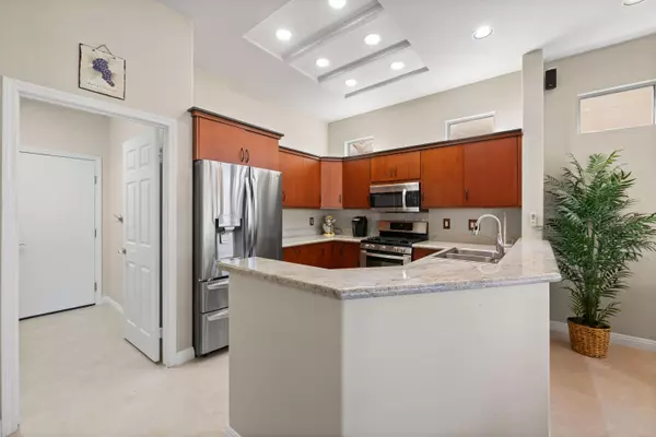 Palm Desert, CA 92211,38537 Fallbrook AVE