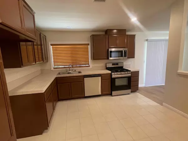 Cathedral City, CA 92234,30750 Avenida Juarez