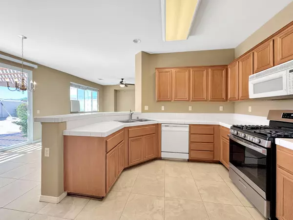 Desert Hot Springs, CA 92240,11693 Mountain Hawk LN