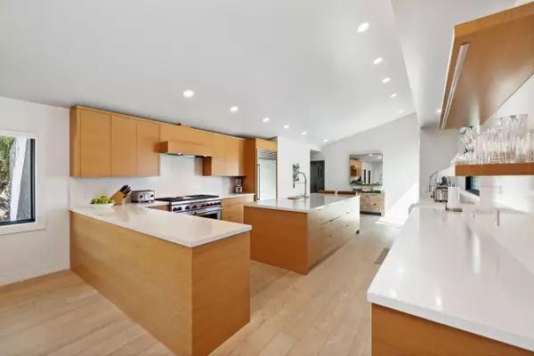 Palm Desert, CA 92260,49260 Sunrose LN