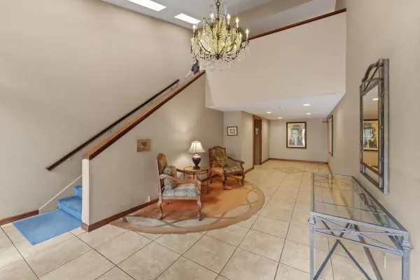 Playa Del Rey, CA 90293,8515 Falmouth AVE #303