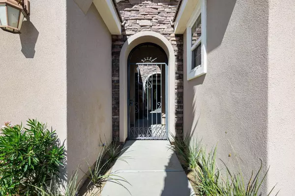La Quinta, CA 92253,81406 Joshua Tree CT