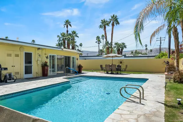 Palm Desert, CA 92260,74460 Fairway DR