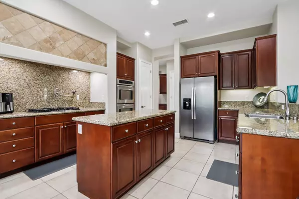 Palm Desert, CA 92211,101 Azzuro DR