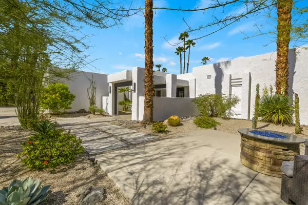 Rancho Mirage, CA 92270,70880 Sunny LN