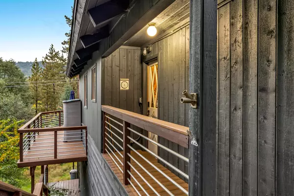 Idyllwild, CA 92549,53560 Country Club DR