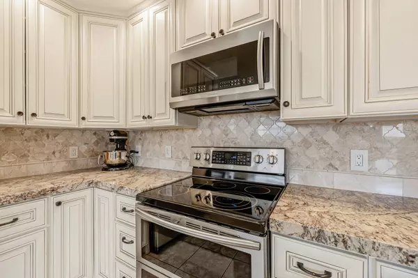 Palm Desert, CA 92211,77235 Minnesota AVE