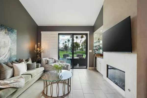 Palm Desert, CA 92211,38180 Zinnia LN E