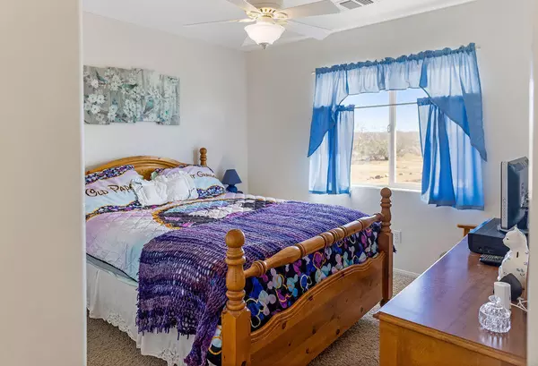 Yucca Valley, CA 92284,1698 Hilton AVE