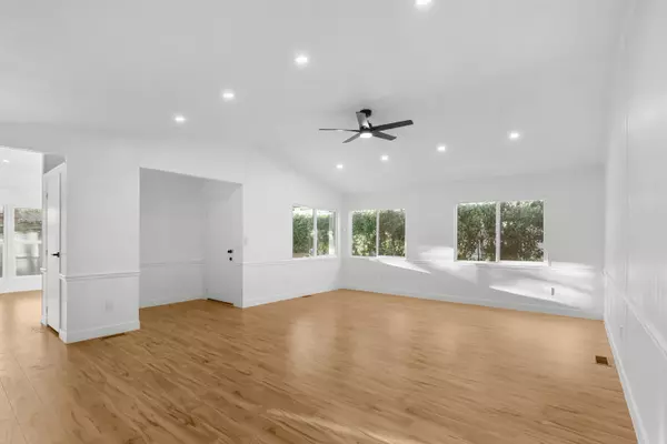 Palm Desert, CA 92260,73450 Country Club DR #87