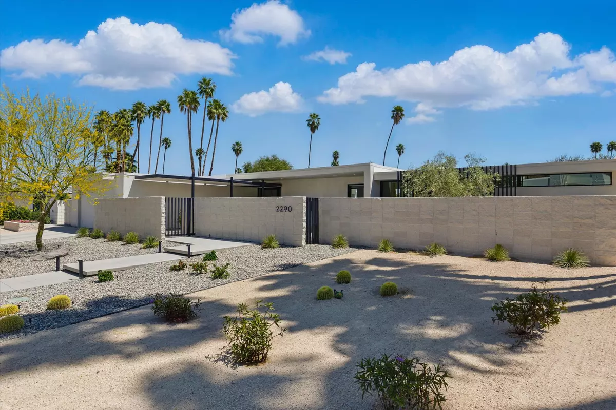 Palm Springs, CA 92264,2290 S Yosemite DR