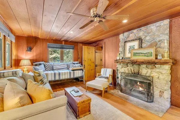Idyllwild, CA 92549,54160 Strawberry Valley DR